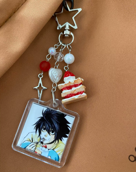 Death Note L Lawliet Cute Keychain with Cake Charms – Anime Accessory Collectible