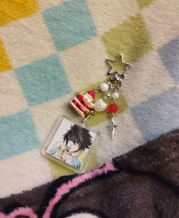 Death Note L Lawliet Cute Keychain with Cake Charms – Anime Accessory Collectible