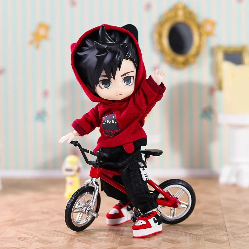 Nendoroid Clothes Set – Red & Green Hoodie + Pants Outfit for Custom Anime Figures