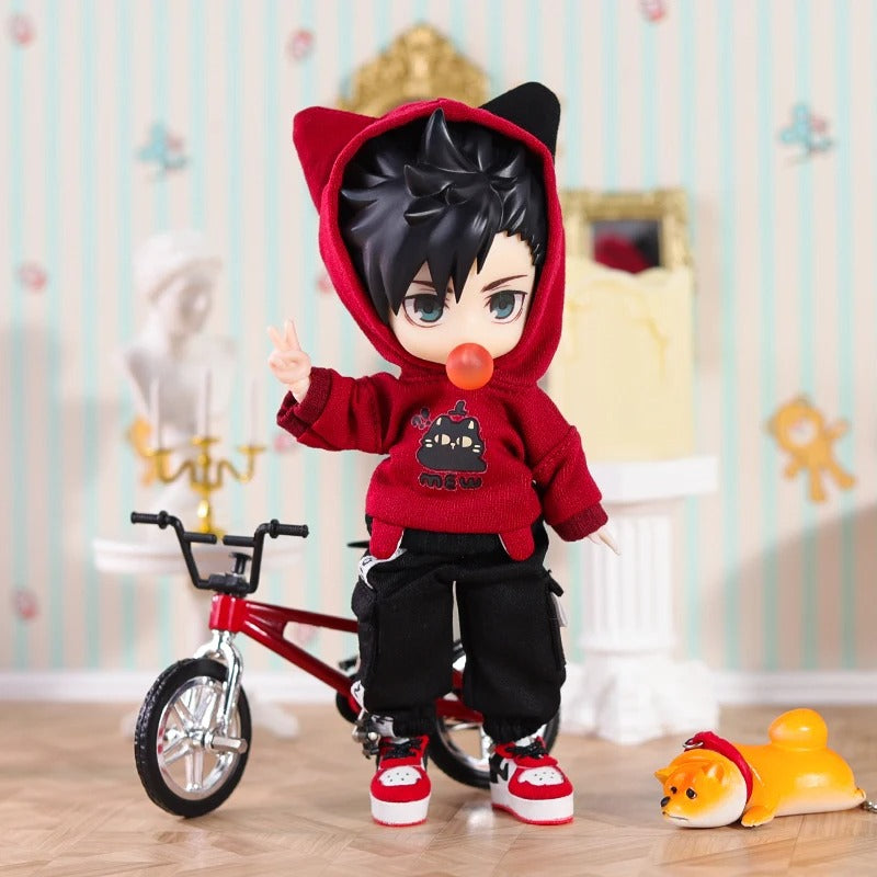 Nendoroid Clothes Set – Red & Green Hoodie + Pants Outfit for Custom Anime Figures