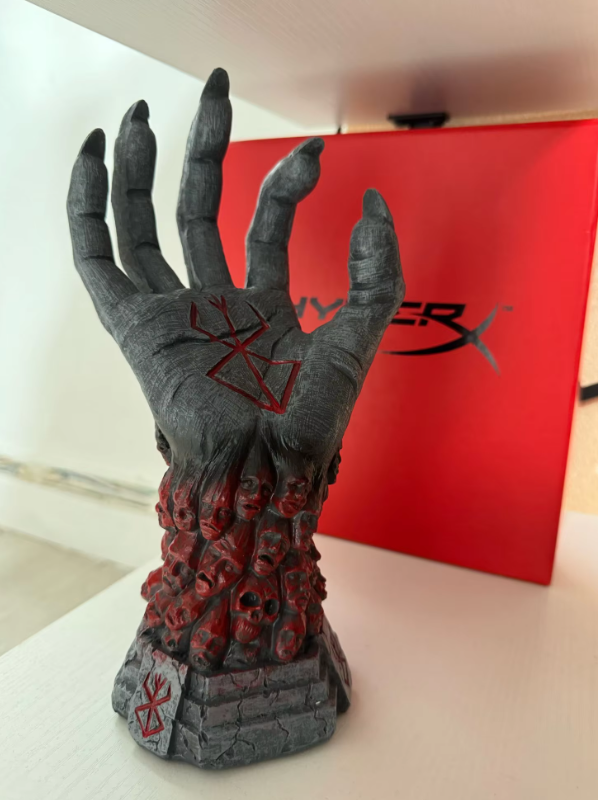 Berserk Demon Hand with Brand Of Sacrifice & Behelit Action Figure