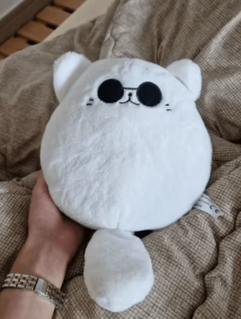 Gojo's White Cat Jujutsu Kaisen Cute Plushy Soft Toy Wearing Sunglasses - ZenAnimeMarket
