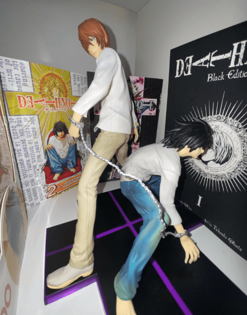 L & Light Yagami Death Note Action Figure 25cm - ZenAnimeMarket