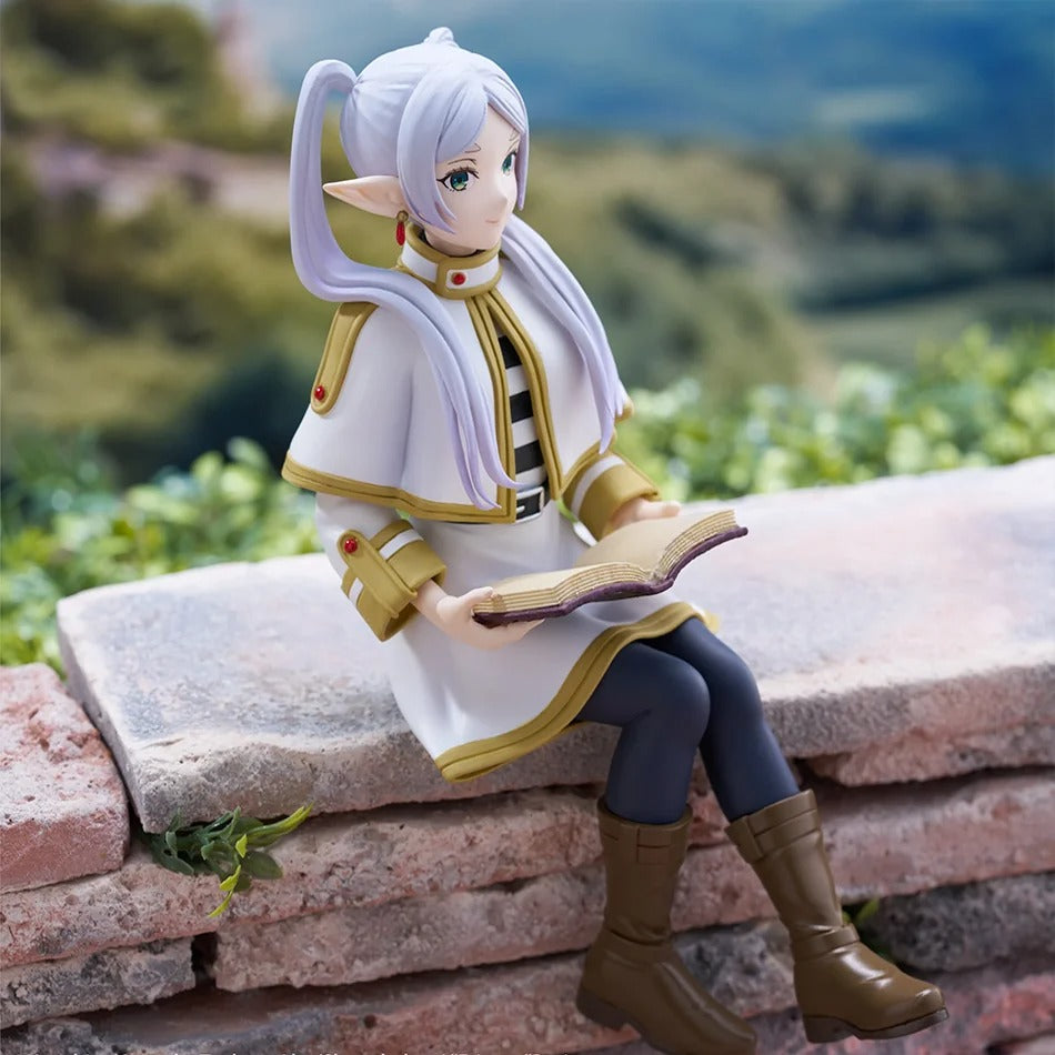 Frieren Beyond Journey's End Sitting Reading Action Figure 15cm